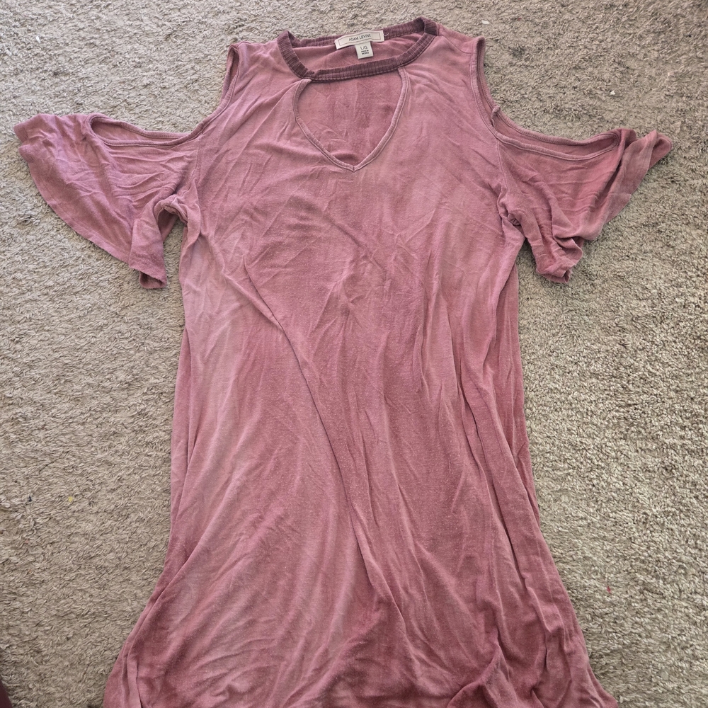 Women's Cold Shoulder Top in Mauve